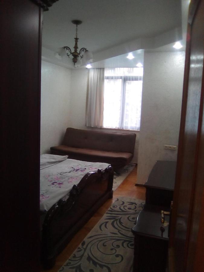 Apartment Ge Zvezda Batumi Ngoại thất bức ảnh